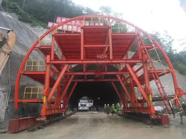 tunnel lining equipment