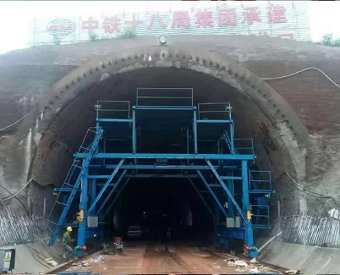 Installation instructions for tunnel lining formwork trolley