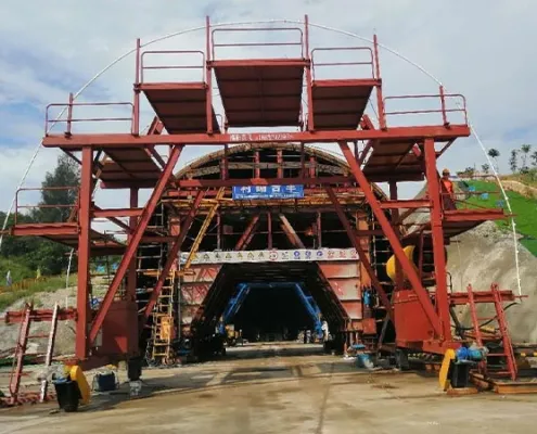 What are the factors that affect the curing effect of tunnel lining concrete?